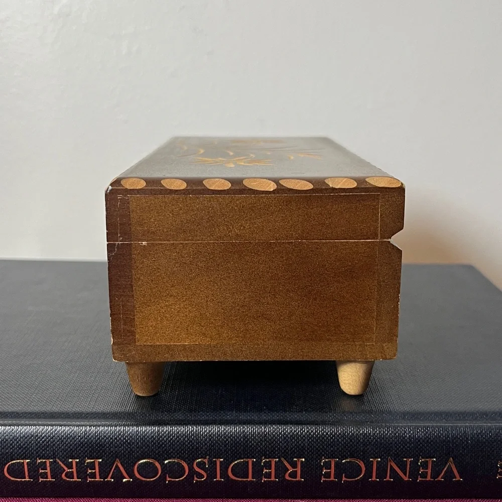 Vintage Hand Carved‎ Swiss Wooden Music Jewelry Box w Edelweiss Floral Design